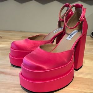 Steve Madden size 8.5 us-womens Pink platform